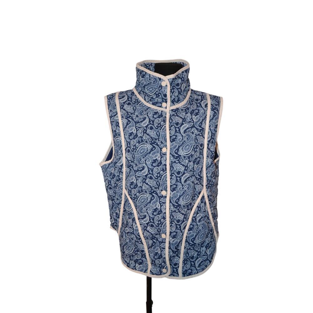 Dokotoo Quilted Vest Blue and White Paisley Size Medium